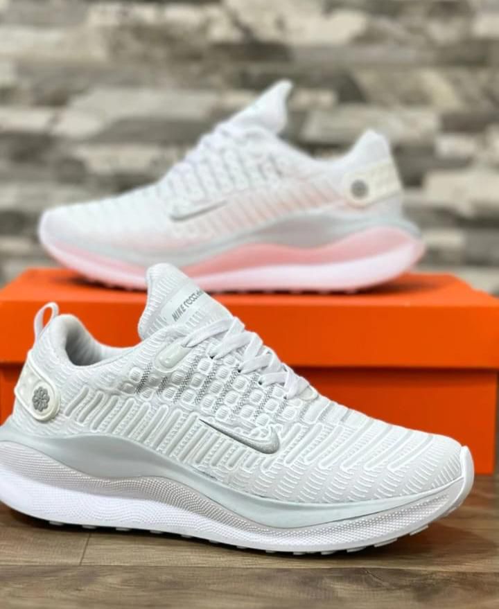 NIKE INFINITY